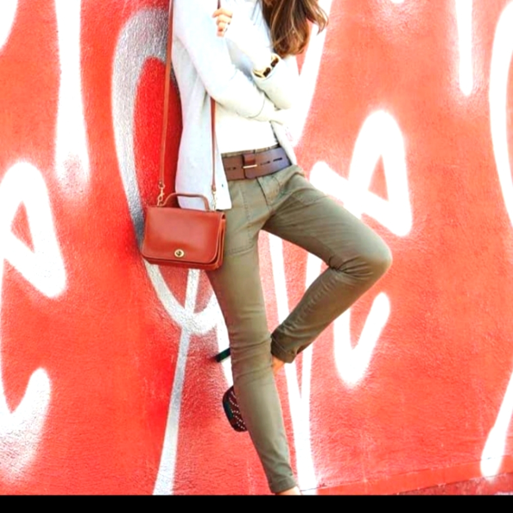 CAbi Scout Pants 8, NWOT or EUC